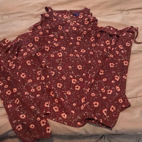 Top - Picture 2 of 2